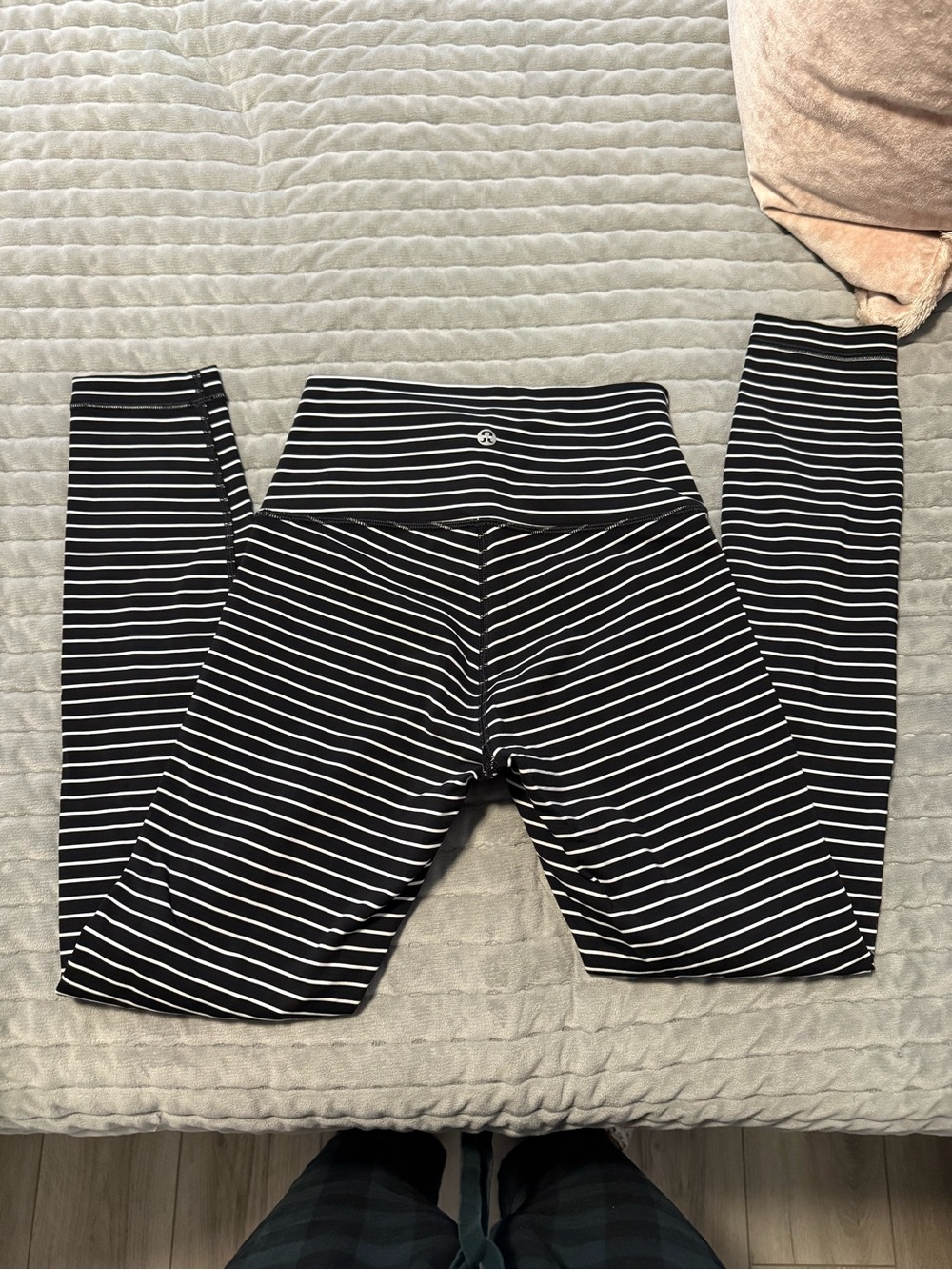 lululemon athletica Black & White Striped High-Rise Leggings size 4